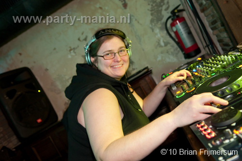 100212_039_hier_en_toen_partymania