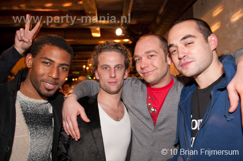 100212_045_hier_en_toen_partymania