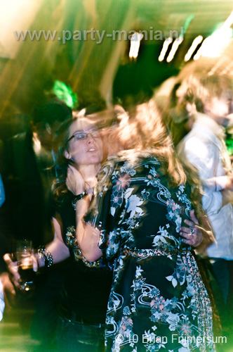 100212_049_hier_en_toen_partymania