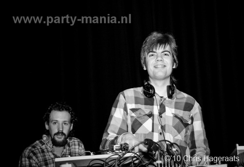 100212_004_kaboooom_partymania