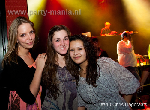 100212_066_kaboooom_partymania