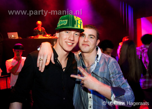 100212_072_kaboooom_partymania