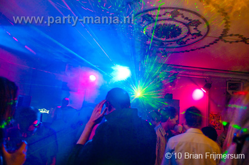 100212_004_stug_partymania