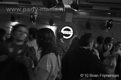 100212_008_stug_partymania