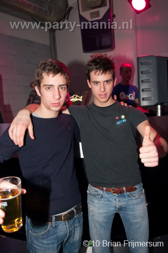 100212_012_stug_partymania