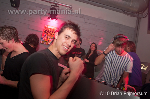 100212_036_stug_partymania