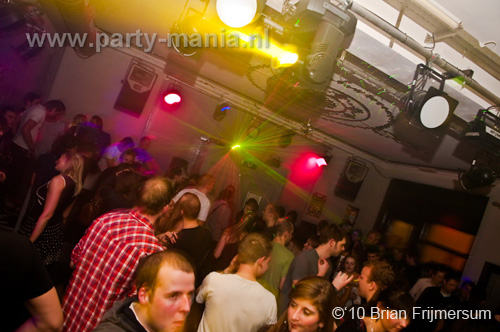 100212_038_stug_partymania