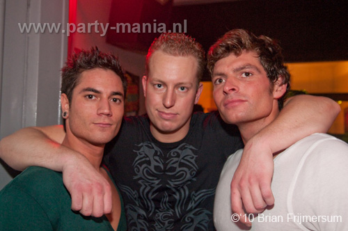 100212_044_stug_partymania