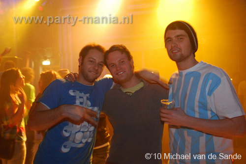 100214_040_dakloos_partymania