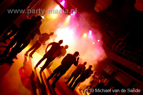 100214_043_dakloos_partymania