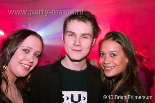 100219_039_seven_partymania