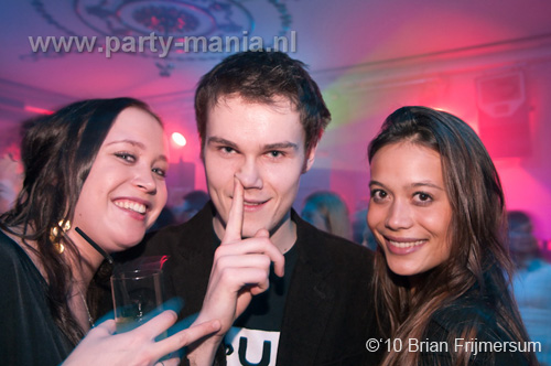 100219_040_seven_partymania