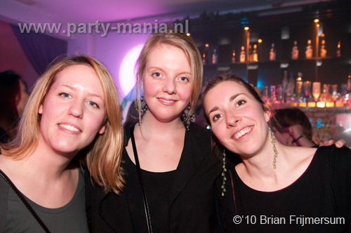 100219_045_seven_partymania