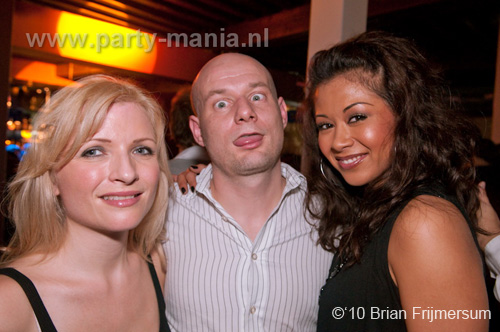 100219_059_seven_partymania