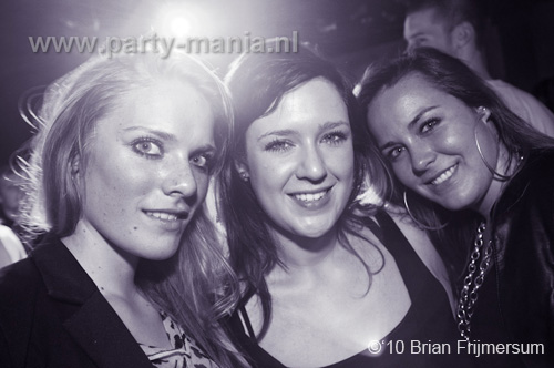 100219_063_seven_partymania