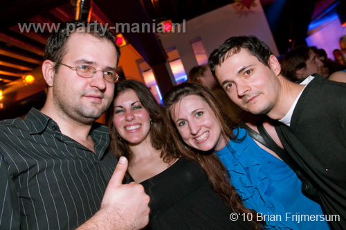100219_075_seven_partymania