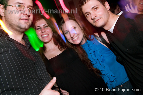 100219_076_seven_partymania