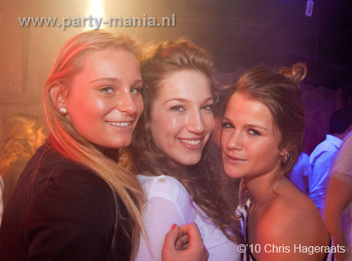 100225_007_watchme_partymania