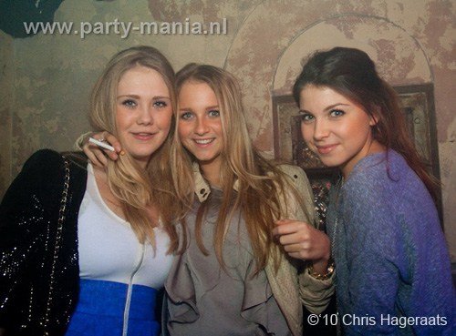 100225_008_watchme_partymania