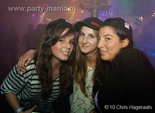 100225_010_watchme_partymania