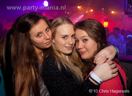 100225_036_watchme_partymania