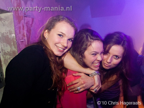 100225_048_watchme_partymania