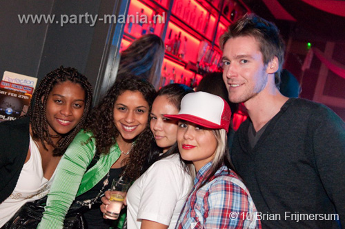 100226_013_roxxstar_bday_bash_leparis_partymania