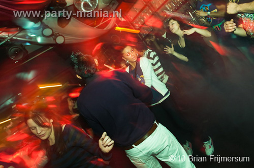 100226_032_roxxstar_bday_bash_leparis_partymania