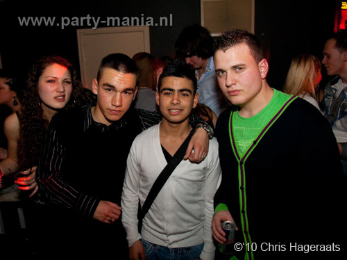 100226_072_punk_partymania