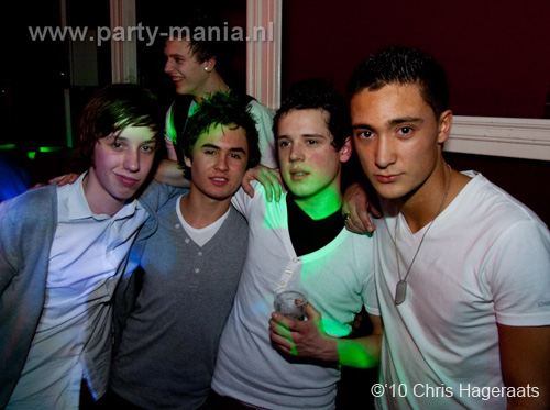 100226_083_punk_partymania
