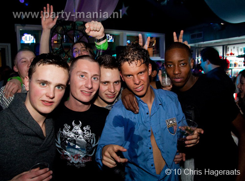 100226_094_punk_partymania