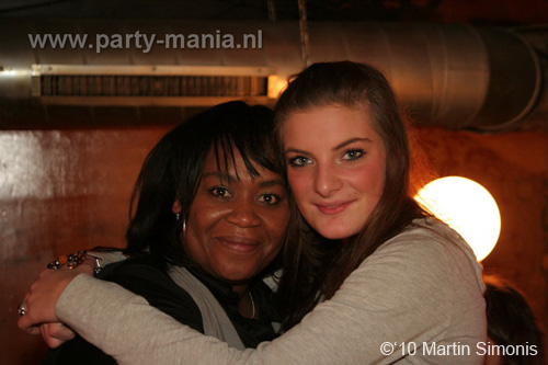 100302_026_vekiezingsnach_denhaag_martin_partymania