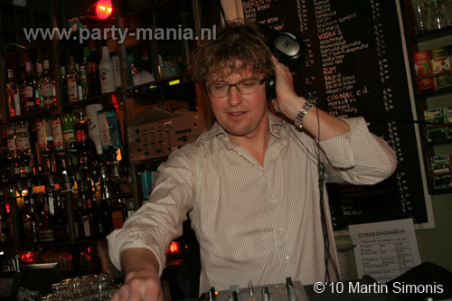 100302_055_vekiezingsnach_denhaag_martin_partymania