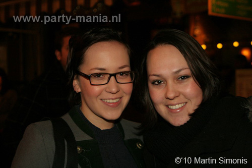 100302_078_vekiezingsnach_denhaag_martin_partymania