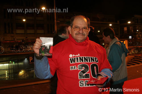 100302_083_vekiezingsnach_denhaag_martin_partymania