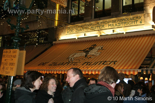 100302_084_vekiezingsnach_denhaag_martin_partymania