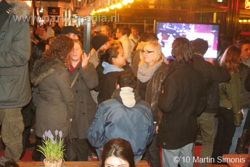 100302_093_vekiezingsnach_denhaag_martin_partymania