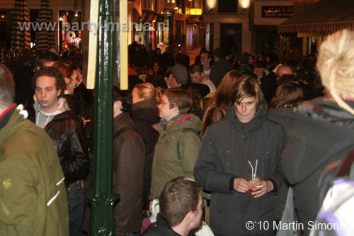 100302_111_vekiezingsnach_denhaag_martin_partymania