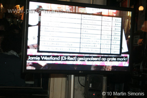 100302_122_vekiezingsnach_denhaag_martin_partymania