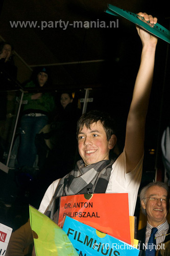 100302_033_vekiezingsnach_denhaag_richardn_partymania