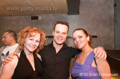 100306_012_sick_paard_brian_partymania