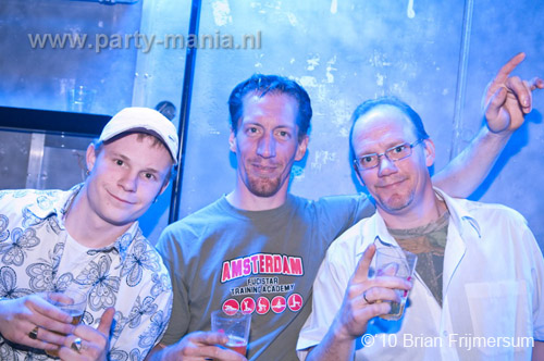 100306_017_sick_paard_brian_partymania