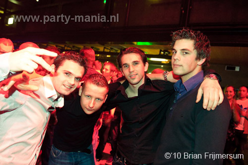 100306_021_sick_paard_brian_partymania