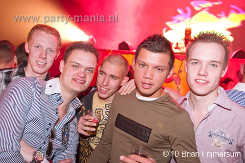 100306_025_sick_paard_brian_partymania