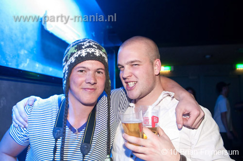 100306_040_sick_paard_brian_partymania