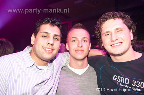 100306_043_sick_paard_brian_partymania