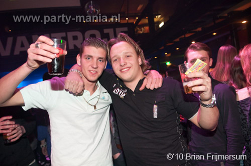 100306_051_sick_paard_brian_partymania