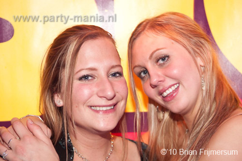 100306_066_sick_paard_brian_partymania