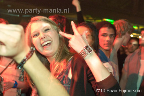 100306_074_sick_paard_brian_partymania