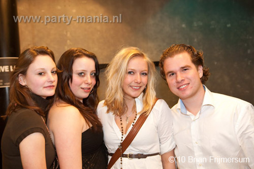 100306_092_sick_paard_brian_partymania